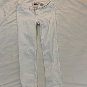 White skinny jeans